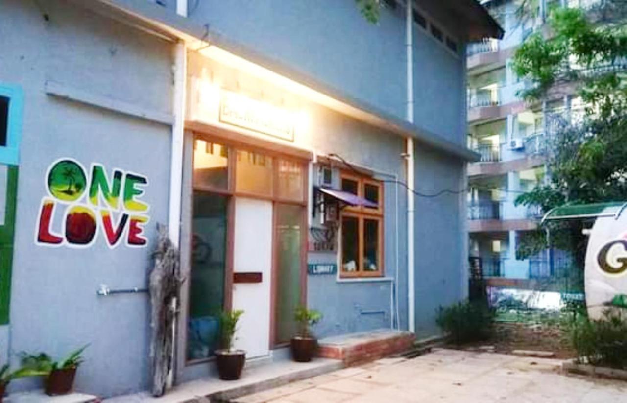 Mango'S Park Port Dickson Hotel Exterior photo