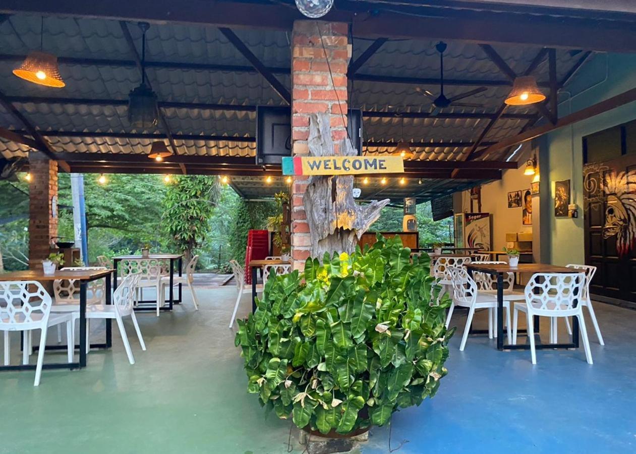 Mango'S Park Port Dickson Hotel Exterior photo